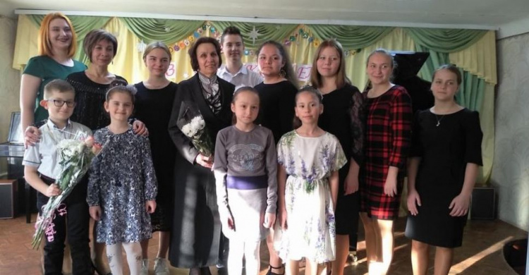 В Авдіївській музичній школі пройшов звітній концерт фортепіанного відділу