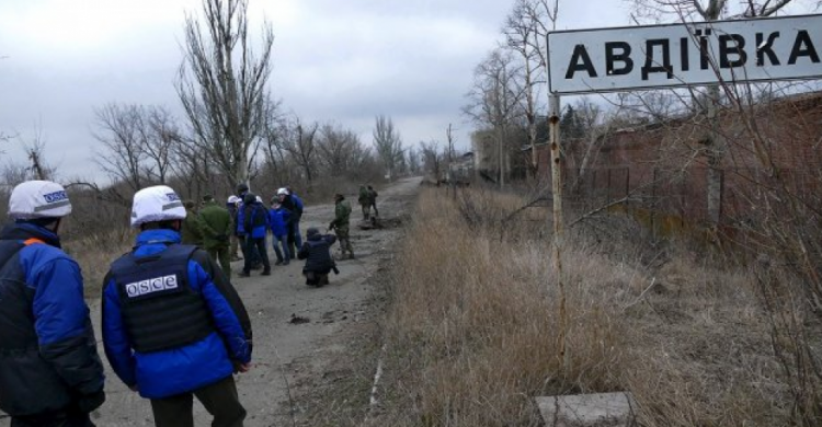 Двое мирных жителей были ранены за минувшие сутки в Авдеевке