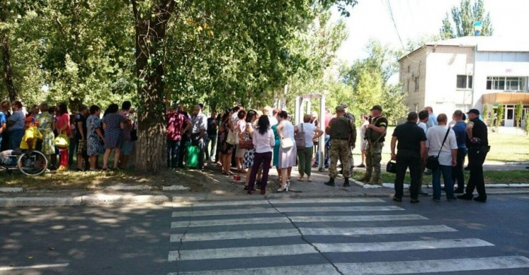 На встречу с Президентом попали не все желающие авдеевцы (ФОТО)