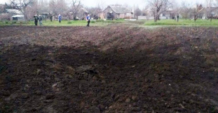 Авдеевская полиция работала на месте обстрела в Ясиноватском районе