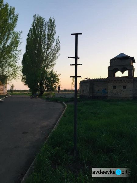 На площади ДКТиС украли дорожные знаки