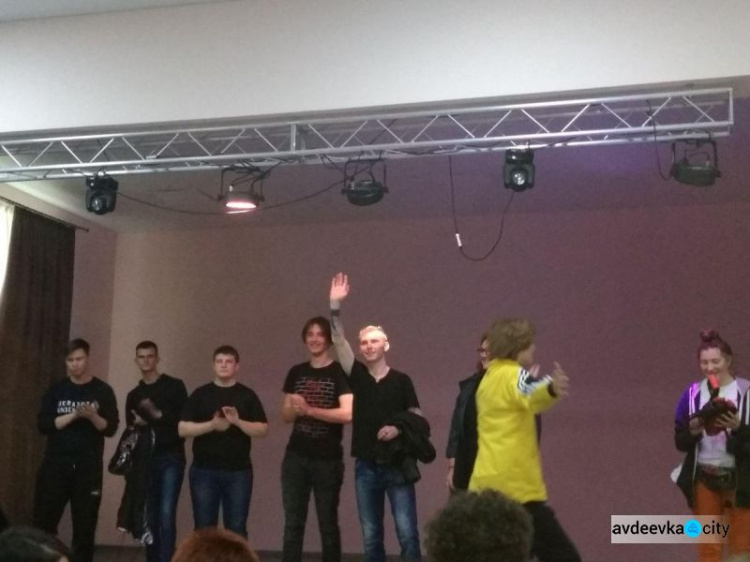 Авдіївка: сучасні та класичні постанови підлітків здивували та розчулили журі (ФОТО)