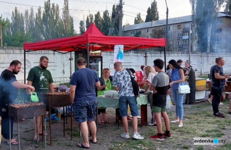 В Авдеевке состоялся грандиозный молодёжный фестиваль "Робимо українське"