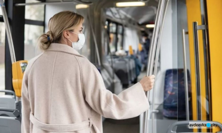 В Авдеевке городские автобусы ездят по одному маршруту и перевозят не более 10 человек