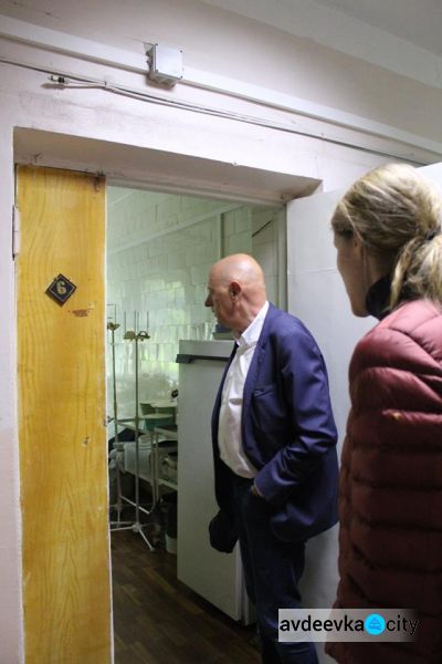 В Авдеевку прибыли представители Верховной Рады и Бельгии: опубликованы фото