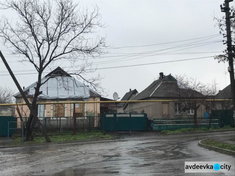 В старой части Авдеевки повреждены свыше 240 домов сотрудников и пенсионеров АКХЗ, - Магомедов (ФОТО)