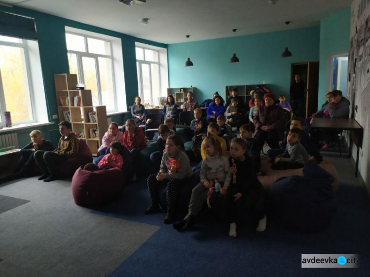 В Авдеевке состоялся кинопросмотр приключенческой киноленты (ФОТО)