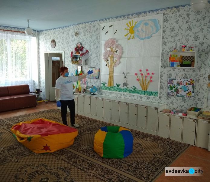 «Искорка» продолжает помогать особенным детям Авдеевки