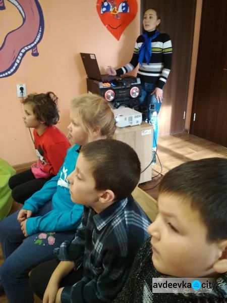 Детей Авдеевки знакомили с профессией железнодорожника (ФОТО)