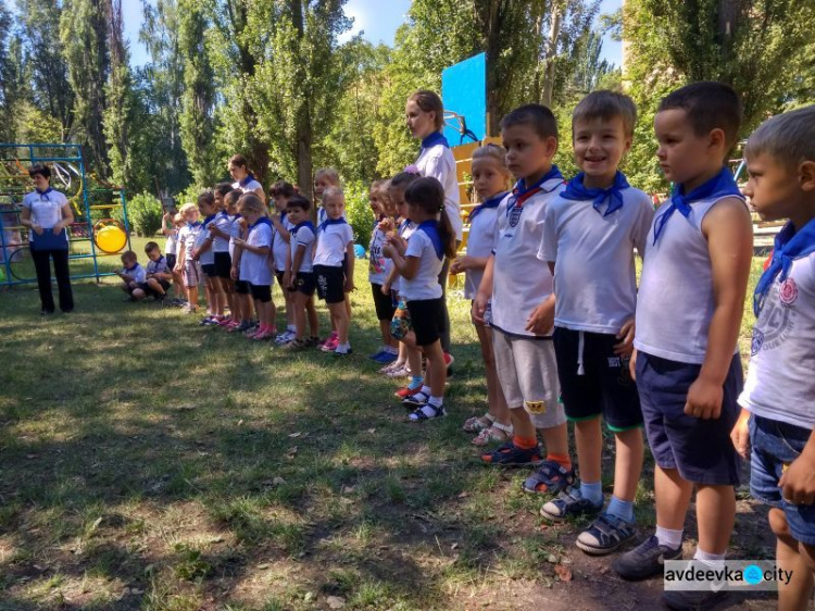 В авдеевском саду "Колокольчик" прошел спортивный праздник "Ребёнок-здоровёнок" (ФОТО)