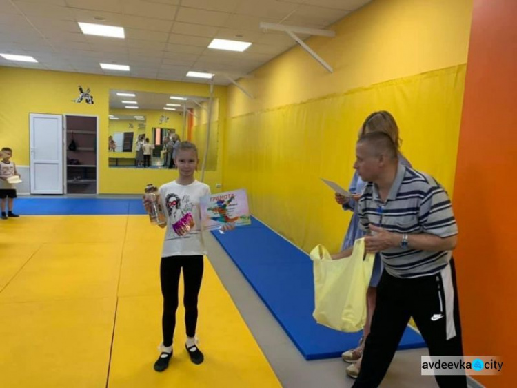 В Авдіївці відбулися змагання зі сортивної акробатики