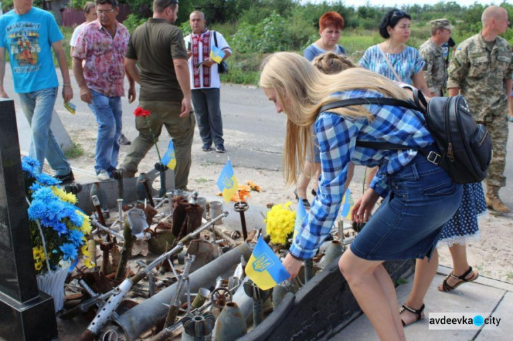 Авдеевка отпраздновала освобождение: фоторепортаж