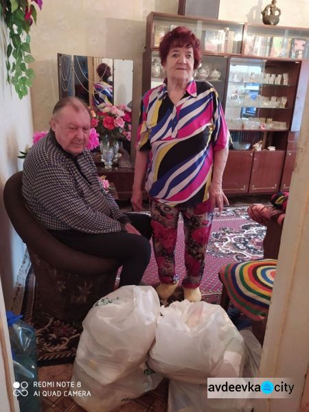 В Авдеевке стартовала выдача продуктовых наборов