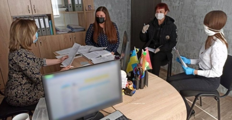 В Авдеевке полицейские приняли участие в совещании о совместных действиях с органами местной власти на период карантина