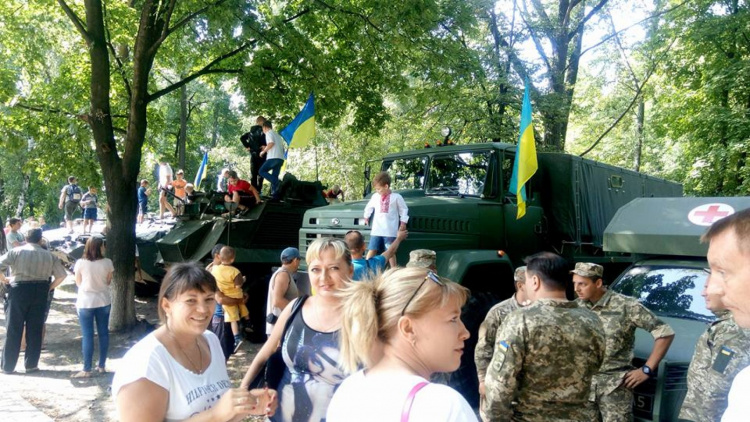 Прифронтовая Авдеевка празднует День Независимости Украины (ФОТОФАКТ)