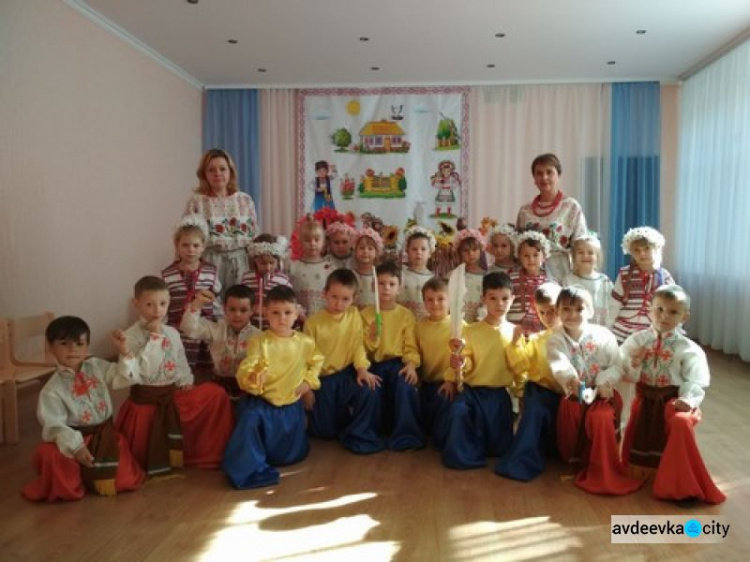 В детсадах Авдеевки говорили о козачестве (ФОТО)
