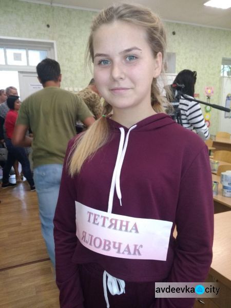 В авдеевской школе торжественно открыли отремонтированный спортзал и новые раздевалки  (ФОТО)