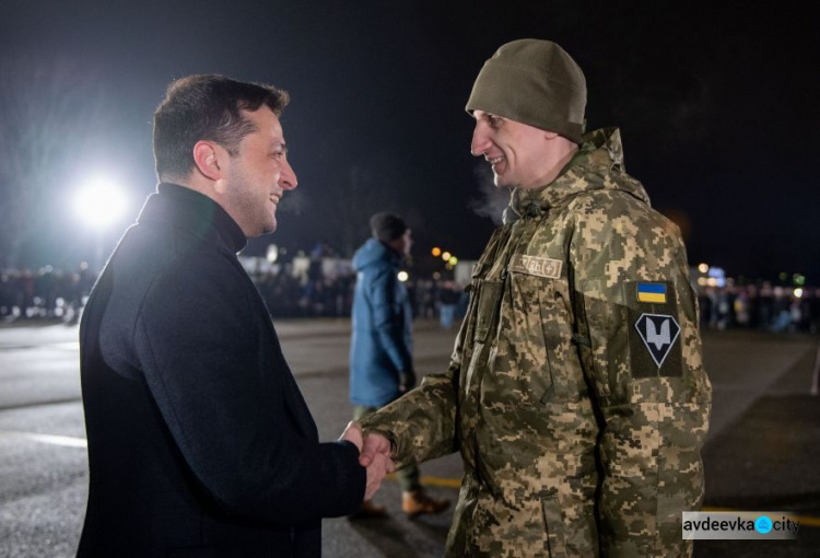 Большой обмен пленными: кого удалось вырвать из ОРДЛО, что заявил Зеленский (ФОТО + ВИДЕО)