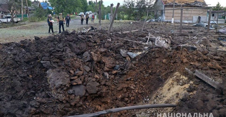 Російські ракети вразили населені пункти Покровського району (ВІДЕО)