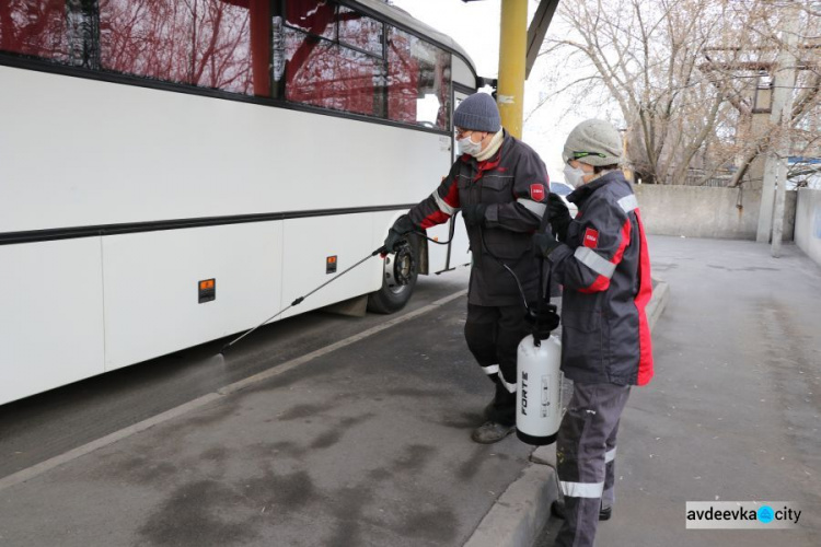 Авдеевские коксохимики соблюдают правила и выполняют рекомендации медиков на работе и дома