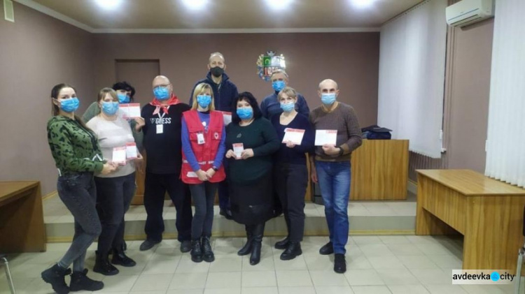 Працівники Авдіївської ВЦА навчились надавати населенню першу допомогу 