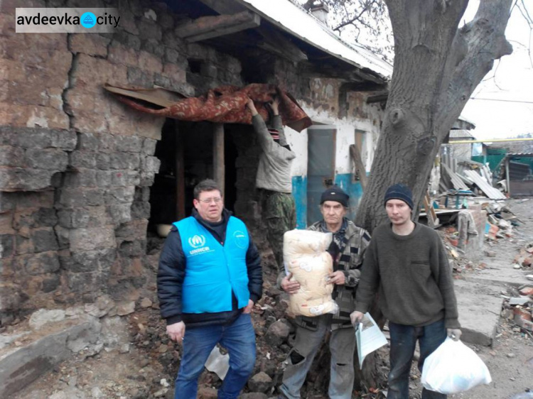 Команда Гуманитарная миссия "Пролиска" продолжает оказывать адресную помощь авдеевцам (ФОТО)