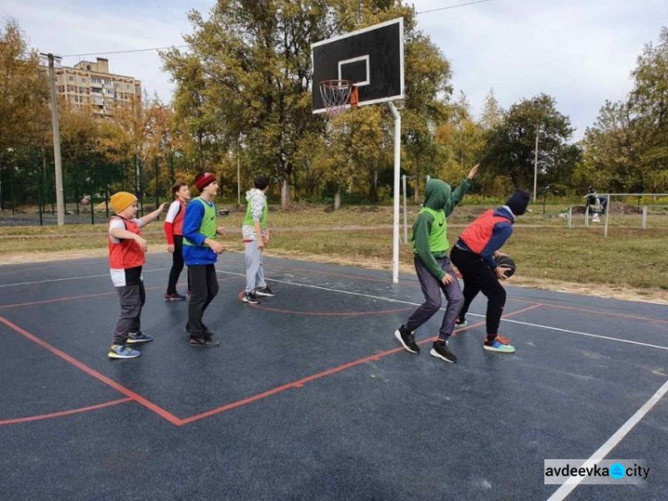 У рамках фестивалю «Грай на вулиці, грай скрізь!» пройшли замагання авдіївських баскетболістів