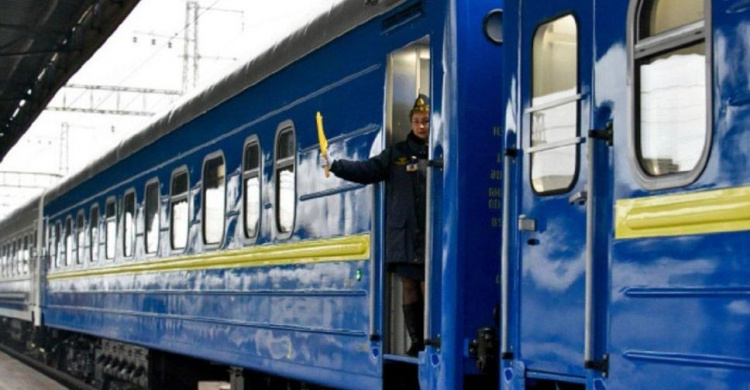Куди сьогодні можна евакуюватися залізницею: розклад руху поїздів