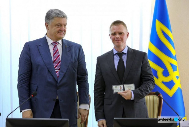 Порошенко в Краматорске представляет нового главу Донецкой ОГА: онлайн трансляция
