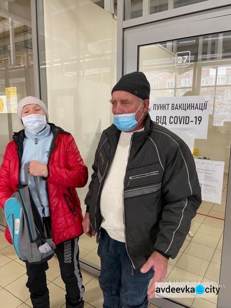 Вакцинація в Авдіївській громаді триває: мешканці селища Опитного приєдналися до програми імунізації