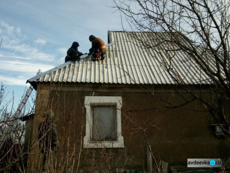 В Авдеевке с каждым днем становится больше домов, восстановленных после обстрелов