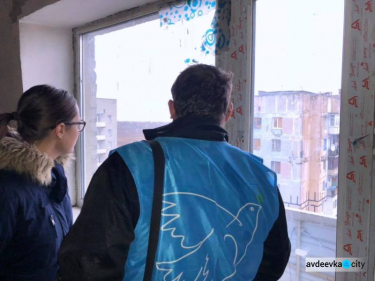 Разбитый обстрелами и находящийся в опасном месте дом в Авдеевке признали пригодным к проживанию (ФОТО)
