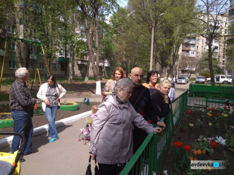 В Авдеевке увековечили память о талантливом художнике (ФОТО)