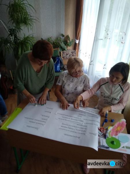 Авдіївські вчителі відвідали креативний тренінг