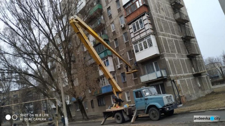 Несмотря на праздники, работа кипит