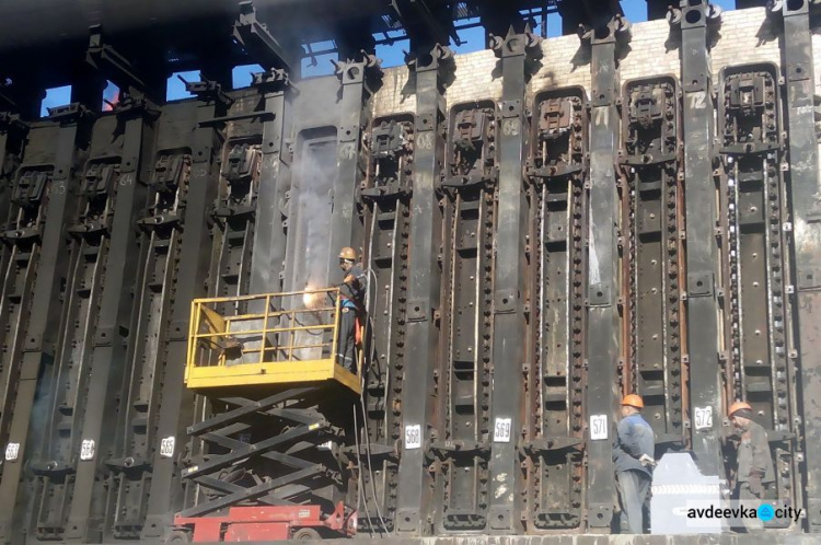 Ко Дню Горняка и металлурга в компании Метинвест запустили флешмоб «Сталь вокруг нас» - #PassTheStellChallenge