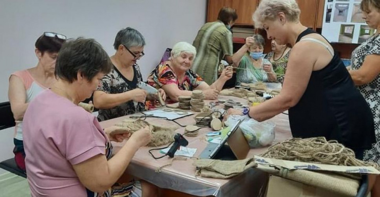 Територіальний центр запрошує авдіївців на заняття в клуб за інтересами «Творча майстерня»