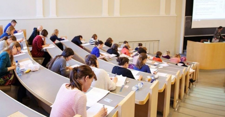 В вузах с 1 июня разрешат проводить экзаменационные сессии