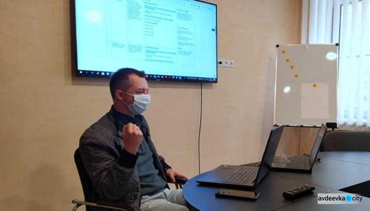 В Авдеевке презентовали  «Дорожню карту місцевого розвитку населених пунктів на лінії зіткнення 2020-2022»