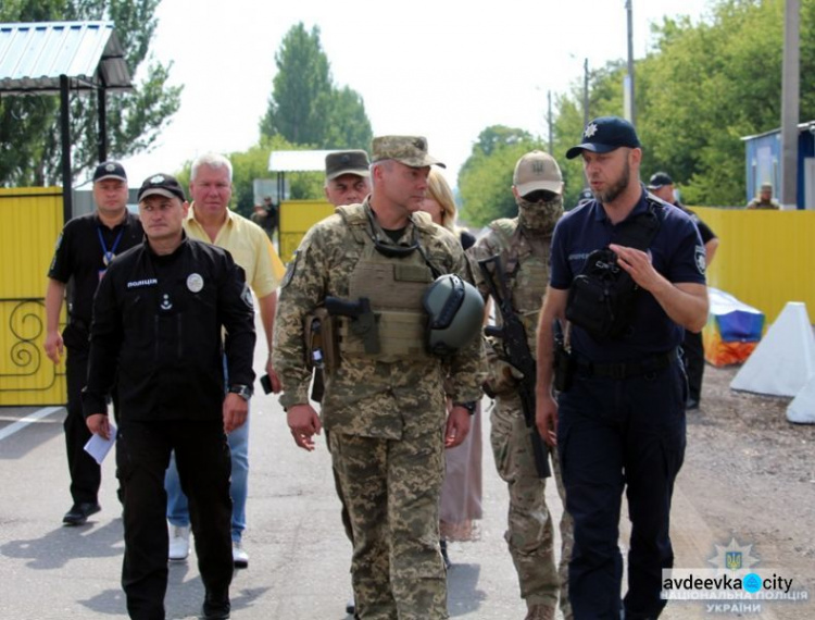 На Донетчине после реконструкции заработали два внутренних блокпоста (ФОТО)