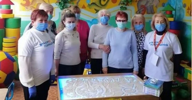 В авдеевской «Искорке» будут рисовать на песке