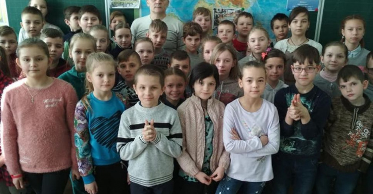 В школе Авдеевки чествовали участников боевых действий на территории других государств