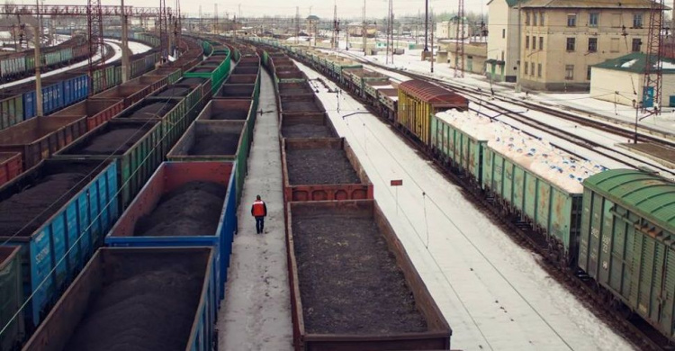 Як вміють працювати залізничники Донбасу: вражаючі цифри
