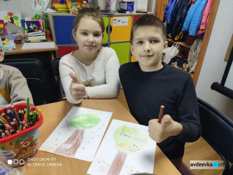 В Авдіївці у клубі для підлітків "Орля" пройшов комплекс занять, присвячених міжнародному Дню сім‘ї