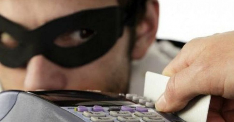 Як авдіївцям не потрапити у пастку шахраїв: три типових сценарії телефонного шахрайства