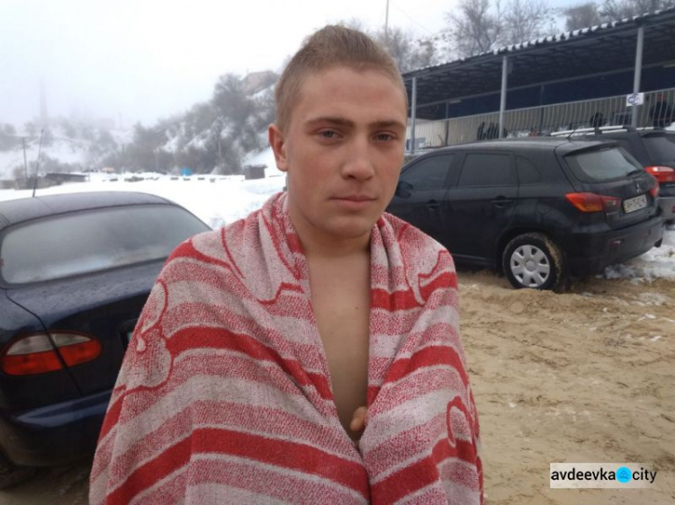 Воины ВСУ приняли участие в Крещенских обрядах в Авдеевке (ФОТО)