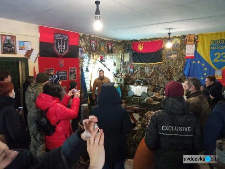 Авдіївці відвідали музей, створений бійцями 1-ї ОШР ДУК «Правий Сектор» у Новогродівці