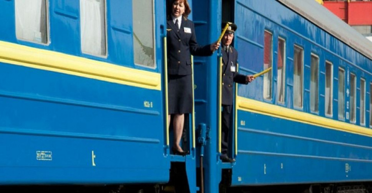 На время осенних каникул Укрзализныця назначила дополнительные поезда