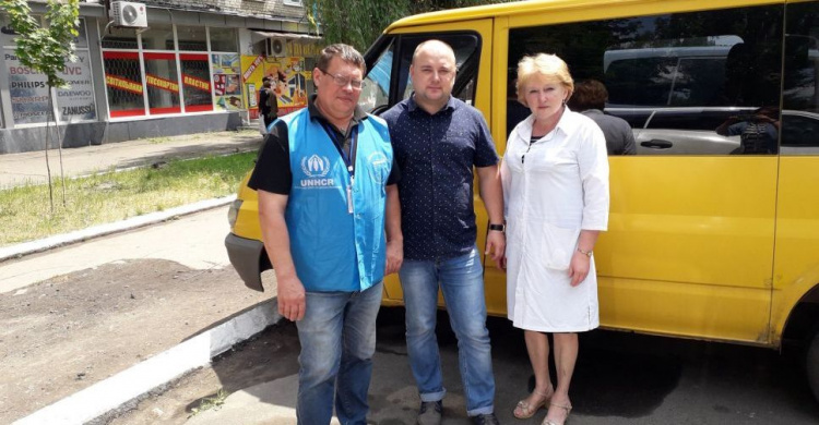В Авдеевку привезли на обследование жителей Опытного