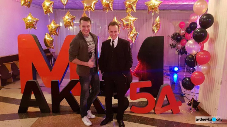 «Титаник», Чарли Чаплин и другие: фоторепортаж с кинофестиваля в Авдеевке